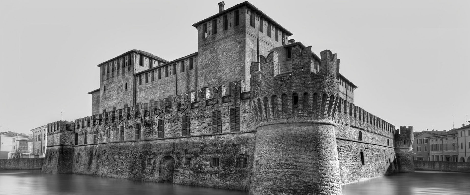 STUDENT'S HOSTEL ESTENSE